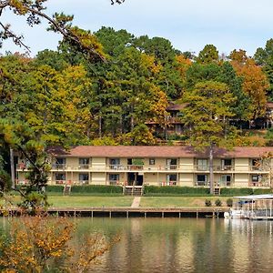 Long Island Lake Resort